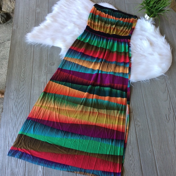 Trina Turk Dresses & Skirts - ❤️TRINA TURK Off Shoulder/Strapless Dress Size P